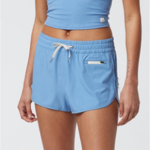 🆕Vuori Clementine Short 2.0 in Color: Isle Blue • BNWT! - Picture 7 of 7
